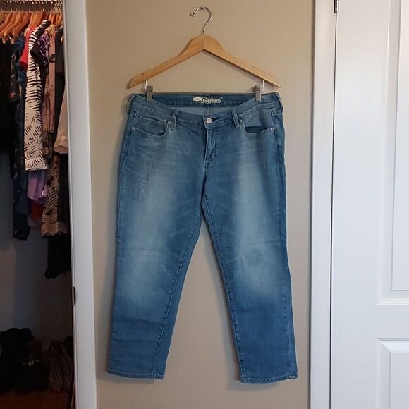 Old Navy LeBoyfriend Jeans 10 - Picture 2 of 8